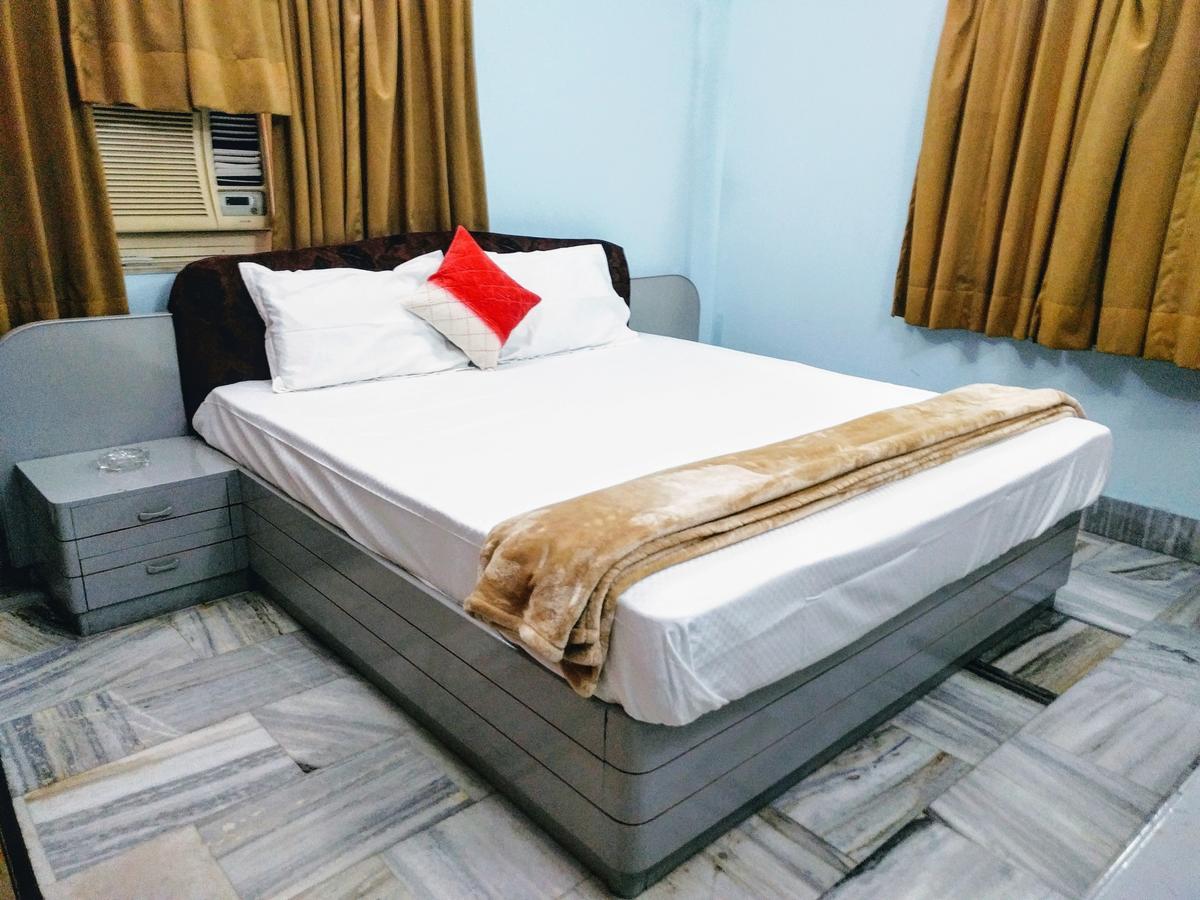 Ashray Guesthouse Калькутта Экстерьер фото